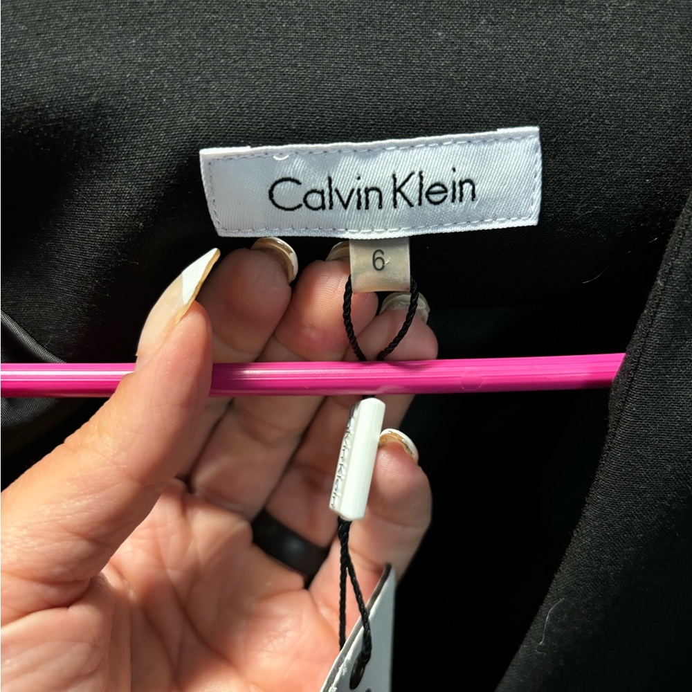 NWT Calvin Klein blazer ! Size six color black - Picture 3 of 6